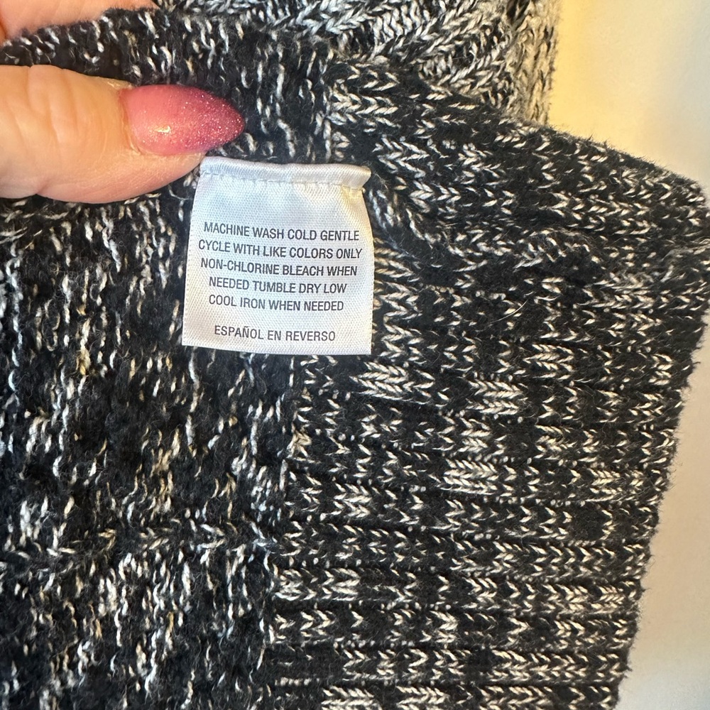 Charter club, heavy duty,‎ black, gray, and white sweater women’s small - Picture 3 of 4